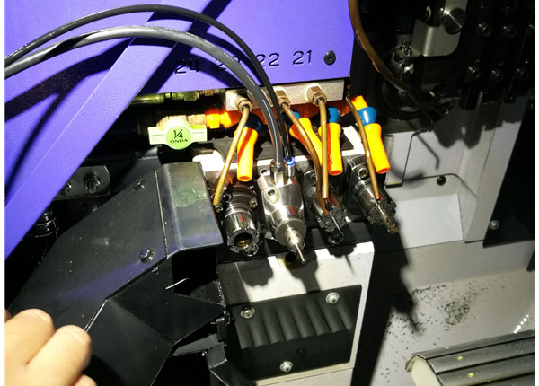 斯大高頻銑安裝.jpg 斯大高頻銑安裝.jpg