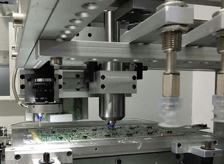 5萬(wàn)轉(zhuǎn)自動(dòng)換刀PCB基板加工主軸.jpg 5萬(wàn)轉(zhuǎn)自動(dòng)換刀PCB基板加工主軸.jpg