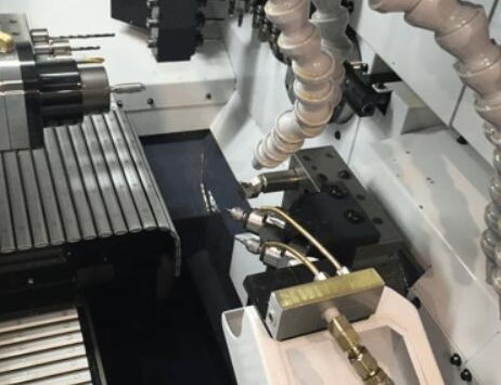 西鐵城走心機(jī)鉆斜孔加工.jpg 西鐵城走心機(jī)鉆斜孔加工.jpg